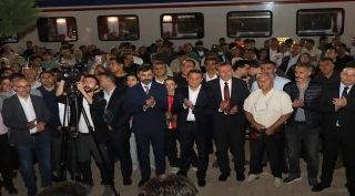 Turistik Tatvan treni büyük ilgi gördü